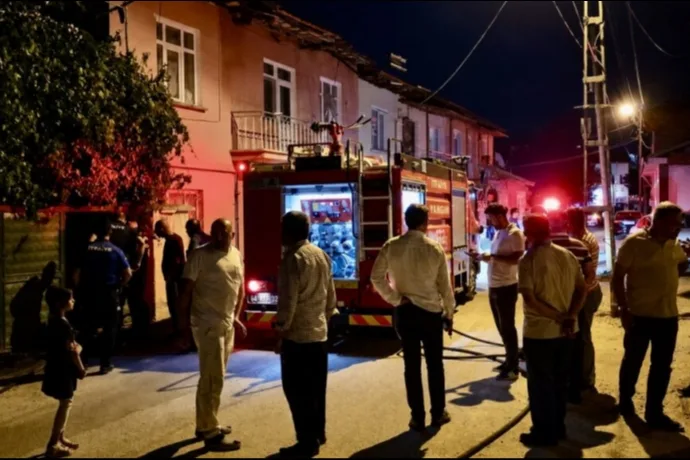 Patlama İhbarı Ekipleri Harekete Geçirdi