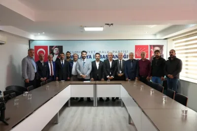 CHP-Malatyada-13-Ilce-Baskanindan-Ortak-Aciklama-Baskilara-Boyun-Egmedik-Egmeyecegiz-202610081512-whatsapp-image-2026-10-08-at-145415-1024x682